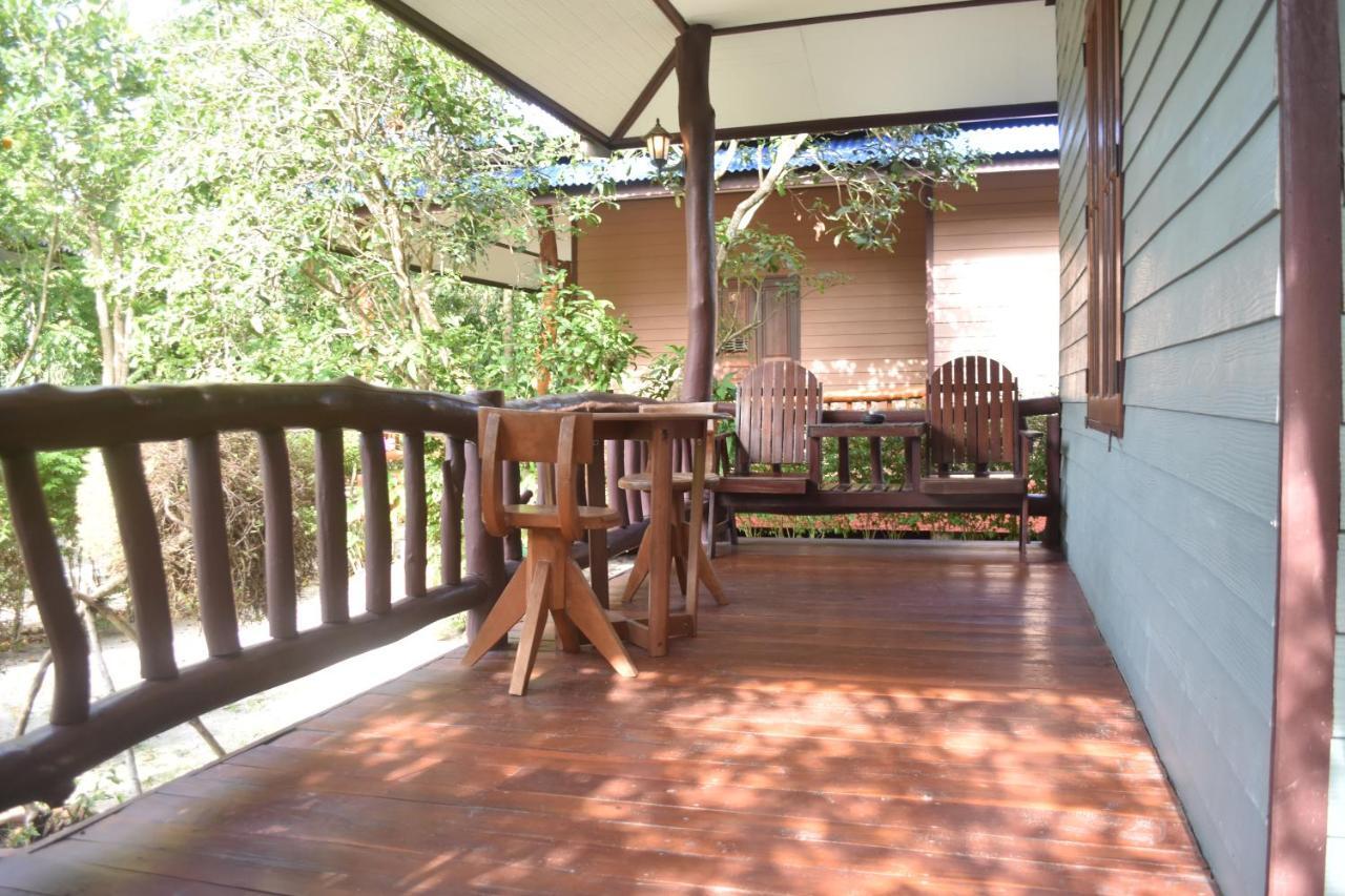 Hotel Secret Garden Baan Tai Exterior foto