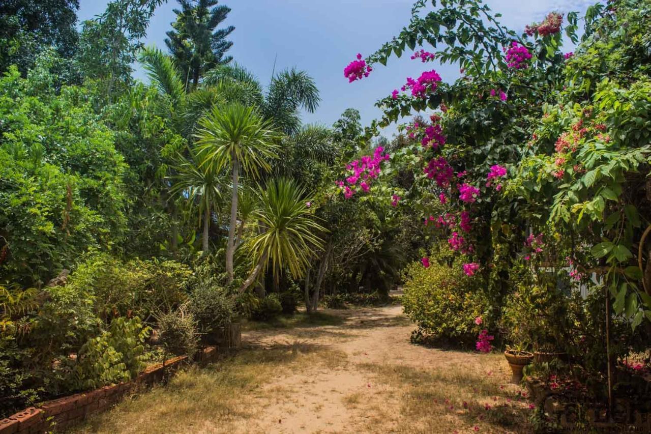 Hotel Secret Garden Baan Tai Exterior foto